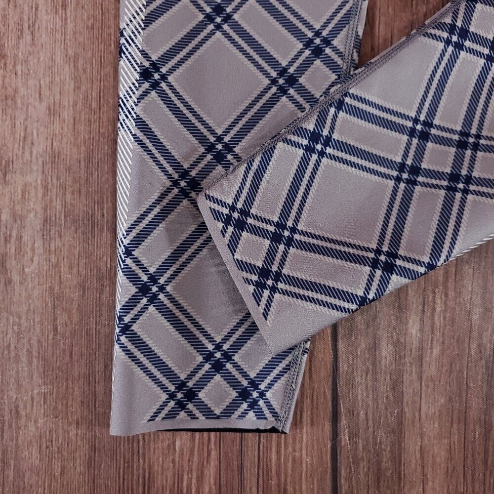 Ultracor Womens Size XS Ultra Plaid Plaid Stitch Ban Misty Gray Blue Leggings - Picture 5 of 12